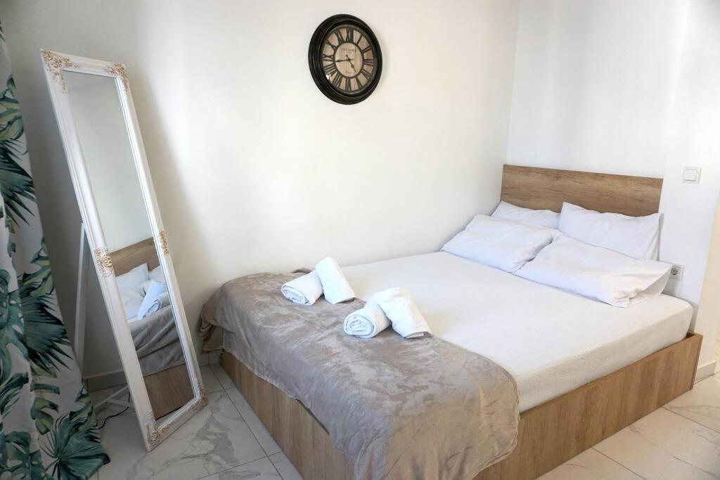 Appartamento Block Of Flats - Modern Flat Giannina Esterno foto